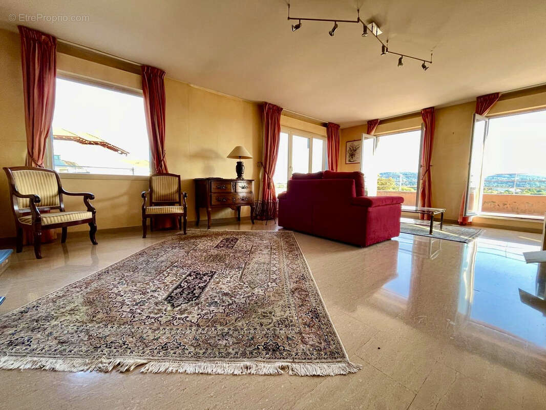 Appartement à DARDILLY