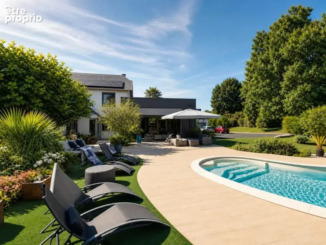 Maison de 6 pièces de 243 m² à Lubersac - photo 1