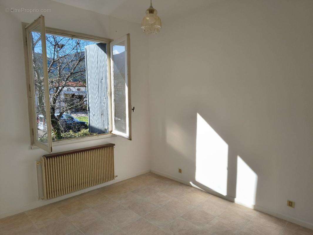 Maison à QUILLAN