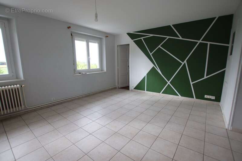 Appartement à BOULAY-LES-BARRES