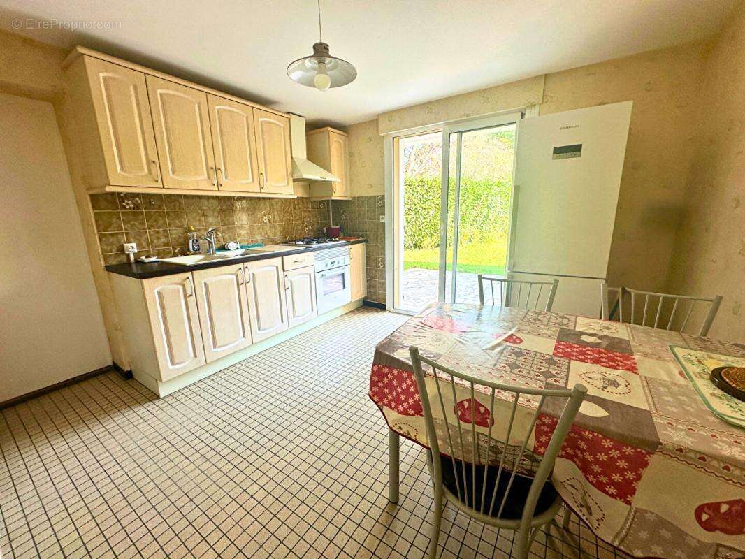 Maison à SAINTE-LUCE-SUR-LOIRE