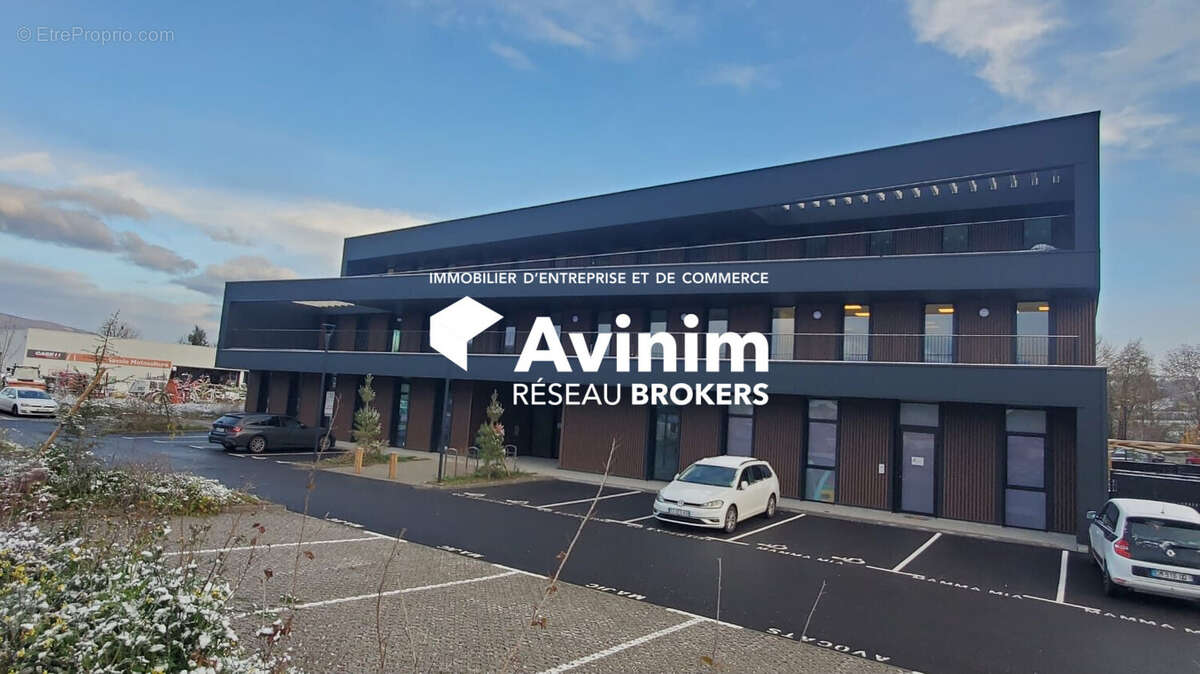 Commerce 158 m² à Rumilly  - photo 4