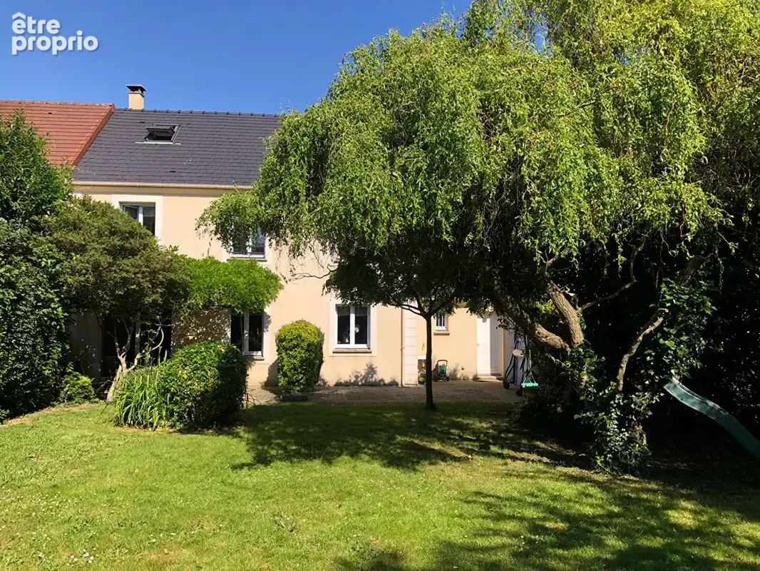Toussus le noble  maison familiale  recente  7 chambres  garage et jardin - photo 17