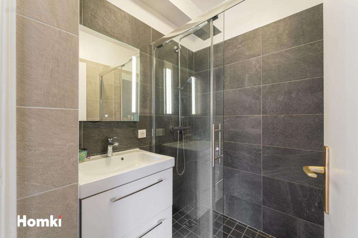 Appartement à MARSEILLE-8E