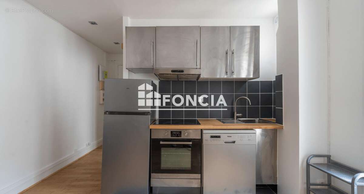 Appartement 34 m² à Paris-18e  - photo 3