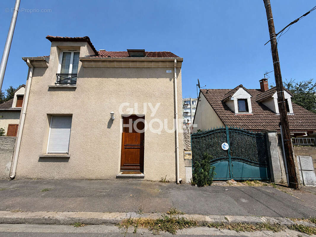 Maison Saint Denis - photo 11