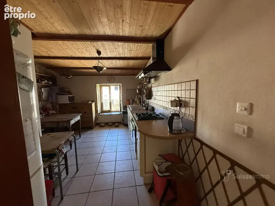 Maison de village Oyonnax 3 pièce(s) 98 m2 et dépendances - photo 4
