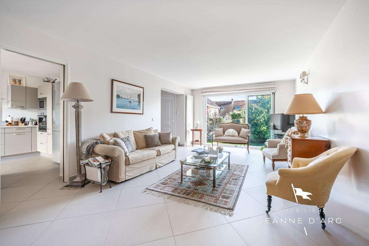 Maison à LE CHESNAY