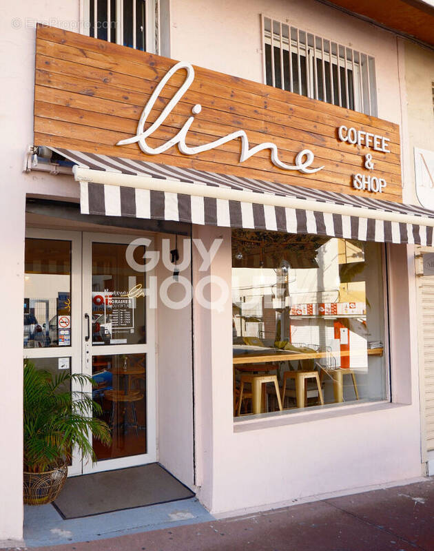 Commerce à SAINT-PIERRE