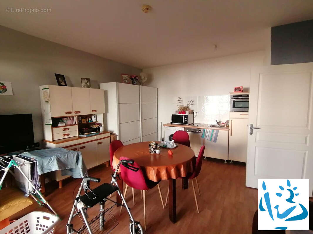Appartement à FONTAINE-LE-COMTE