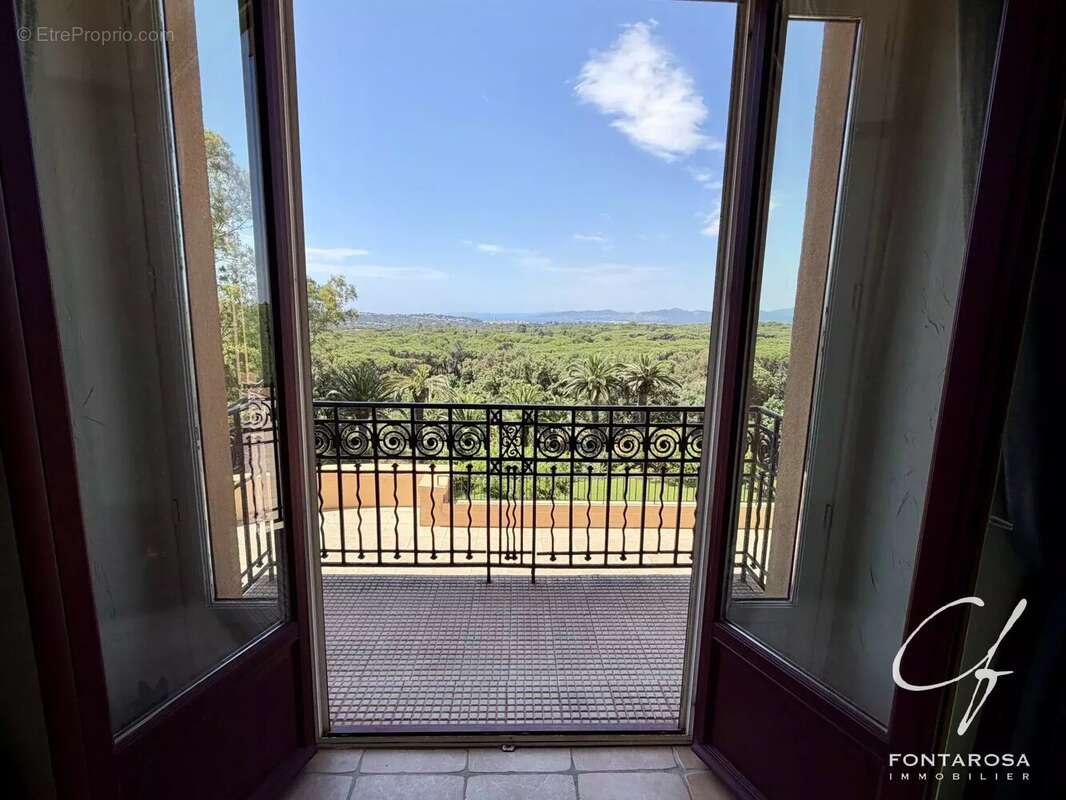 Appartement à SAINT-RAPHAEL