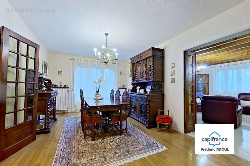 Maison à IS-SUR-TILLE