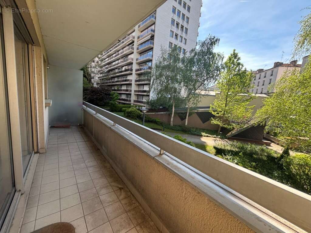 Appartement à PARIS-12E