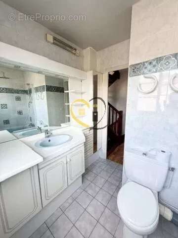 Maison à FONTENAY-LE-FLEURY