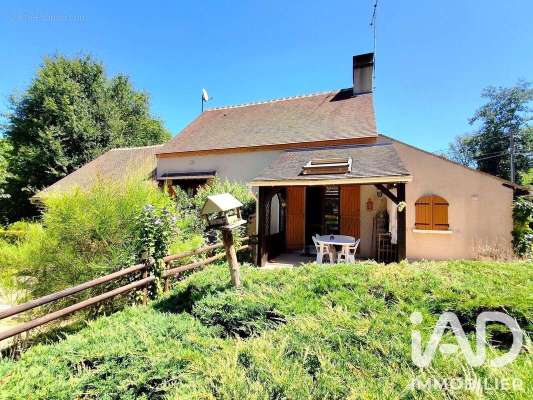 Maison 91 m² à Chateau-Renard  - photo 4