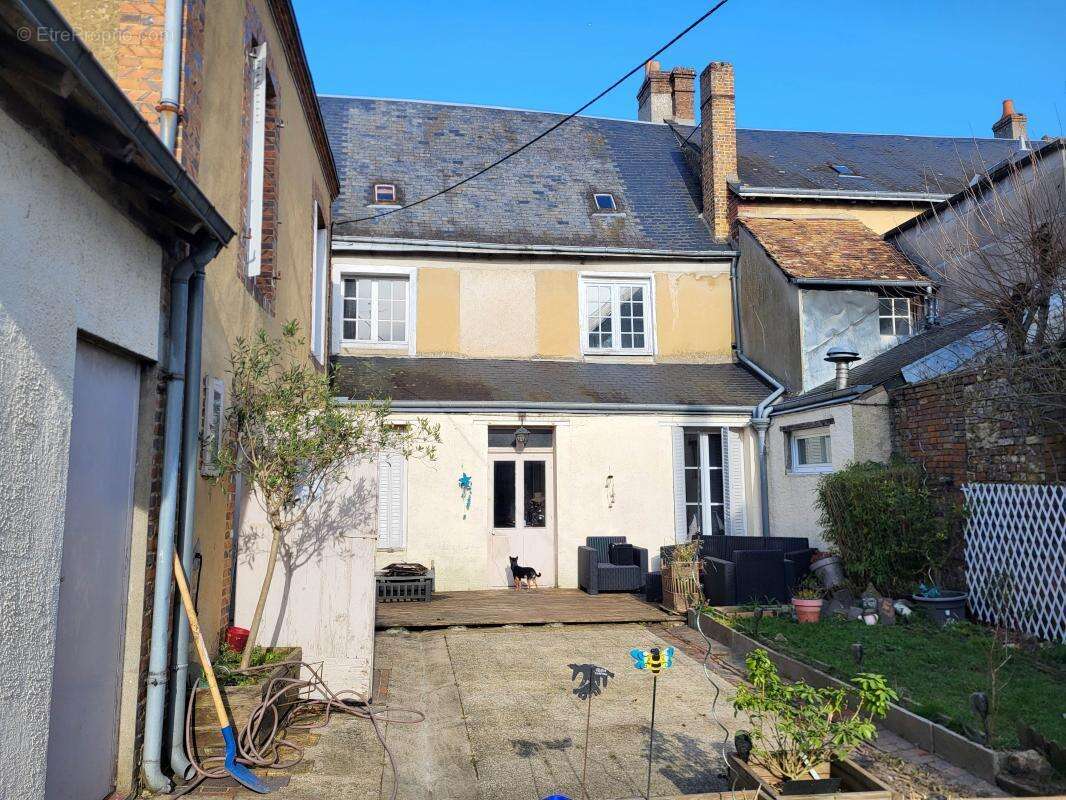 Maison à MONDOUBLEAU