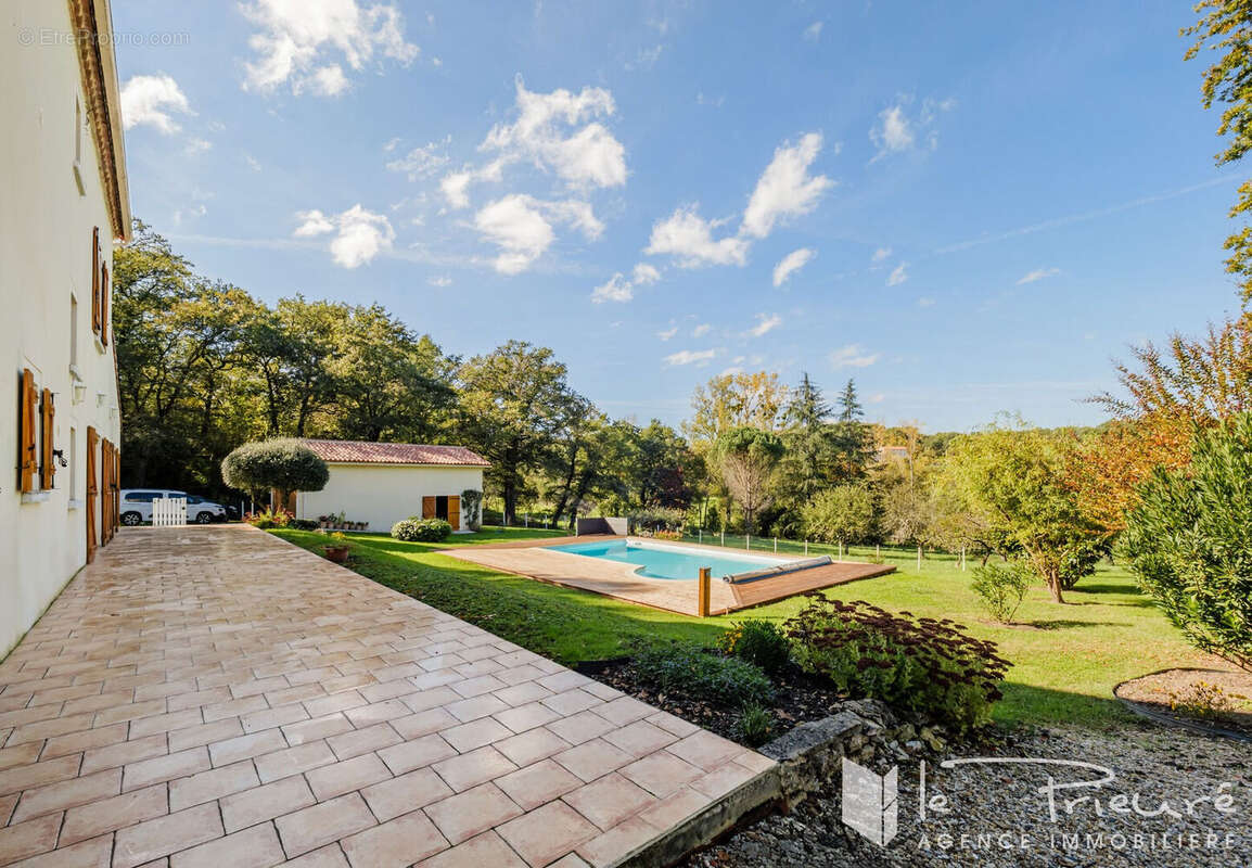 Maison à SAINT-BENOIT-DE-CARMAUX