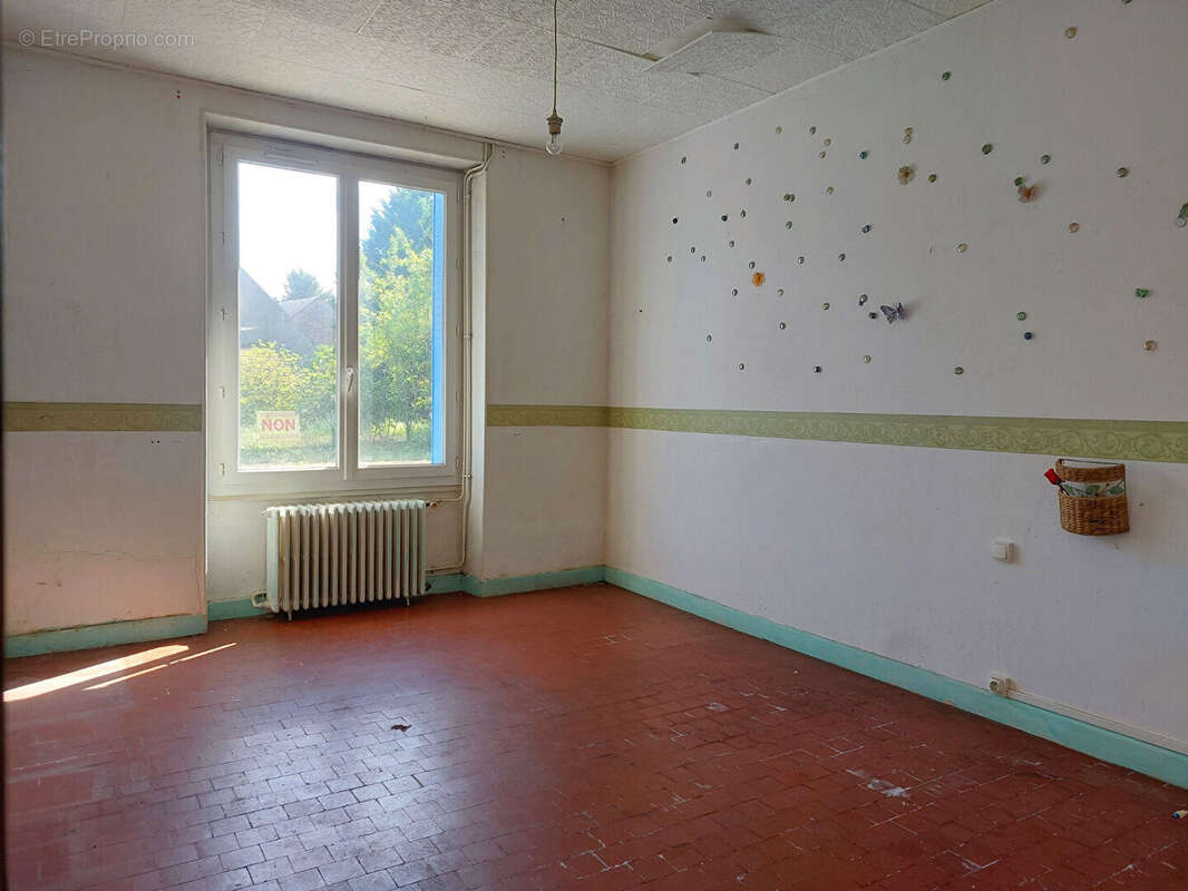 Maison à SAINT-GERMAIN-DES-BOIS