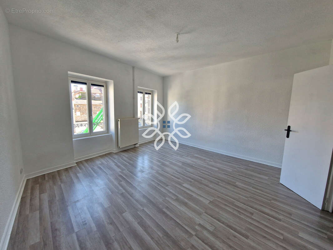 Appartement à PAULHAGUET