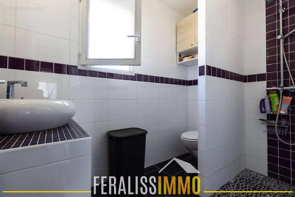 Maison à COURDIMANCHE