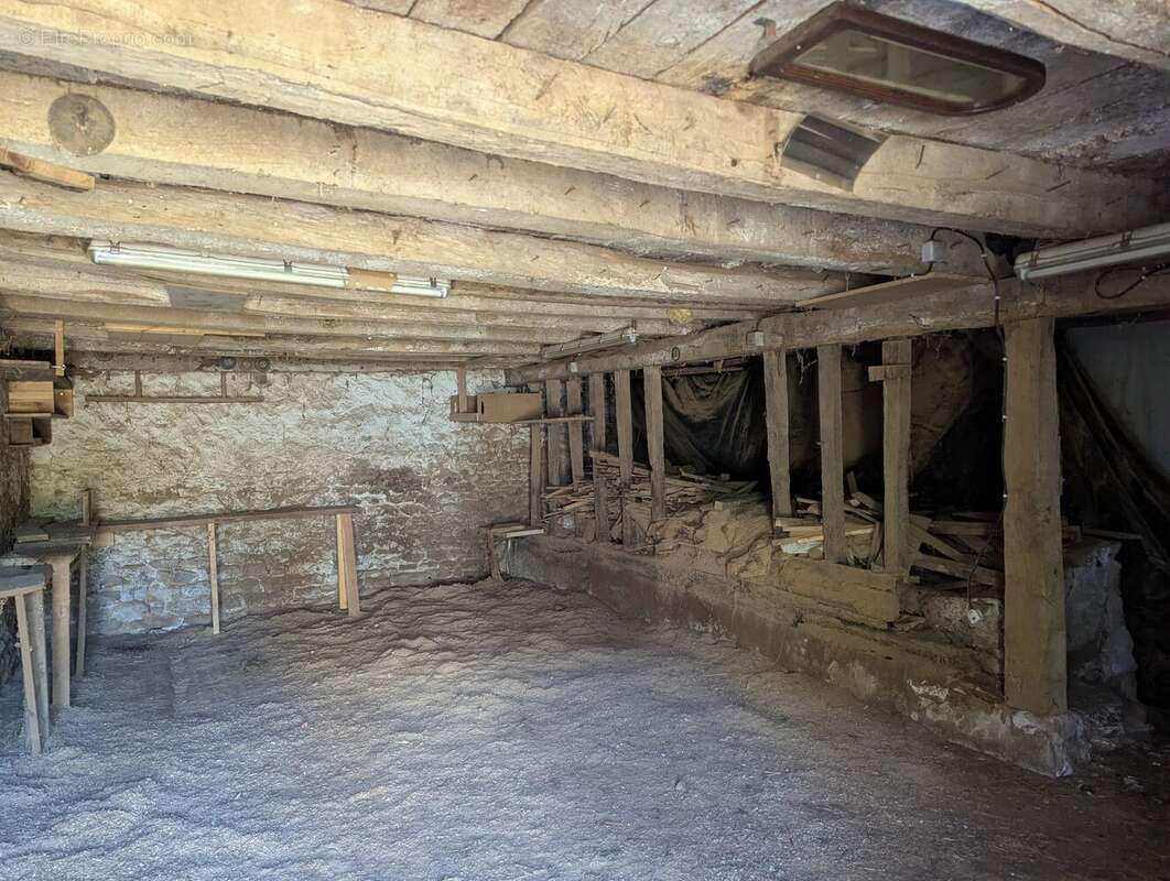 Charmante maison de campagne de 2 chambres avec de nombreuses granges au cœur de l'Indre - photo 14