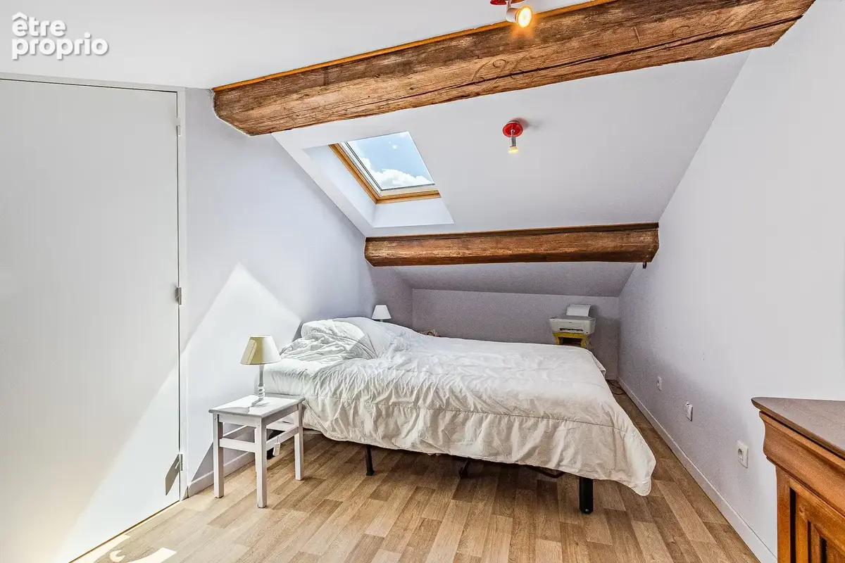 Au cœur de Lachassagne, belle maison de village 3 chambres - photo 7