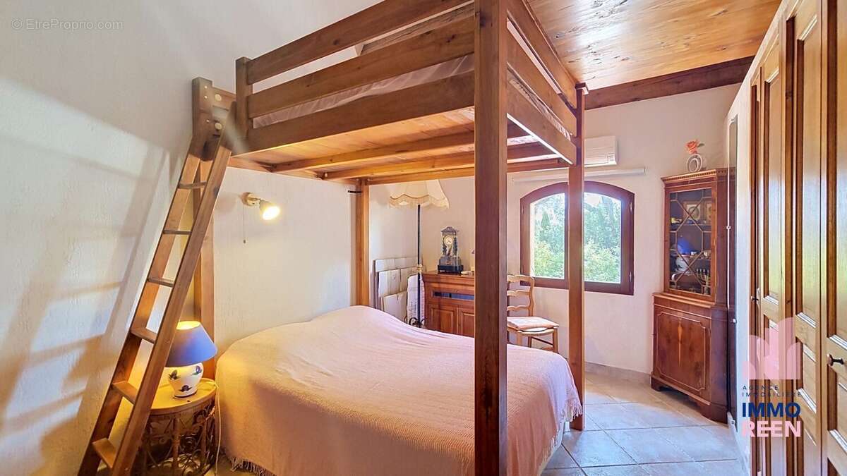 Maison 133 m² à La Seyne-Sur-Mer  - photo 9