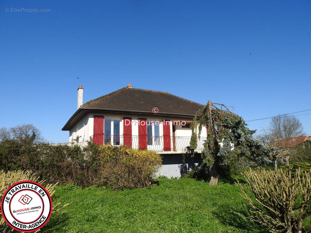 Maison à LHOMMAIZE