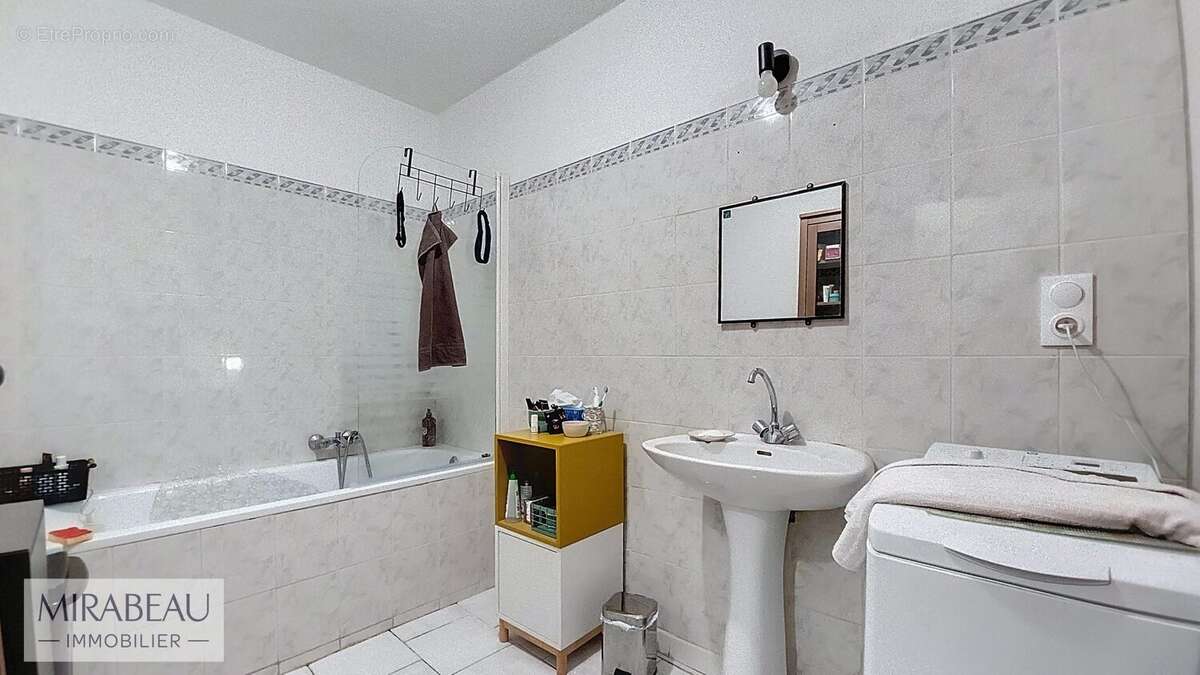 Appartement à PERTUIS