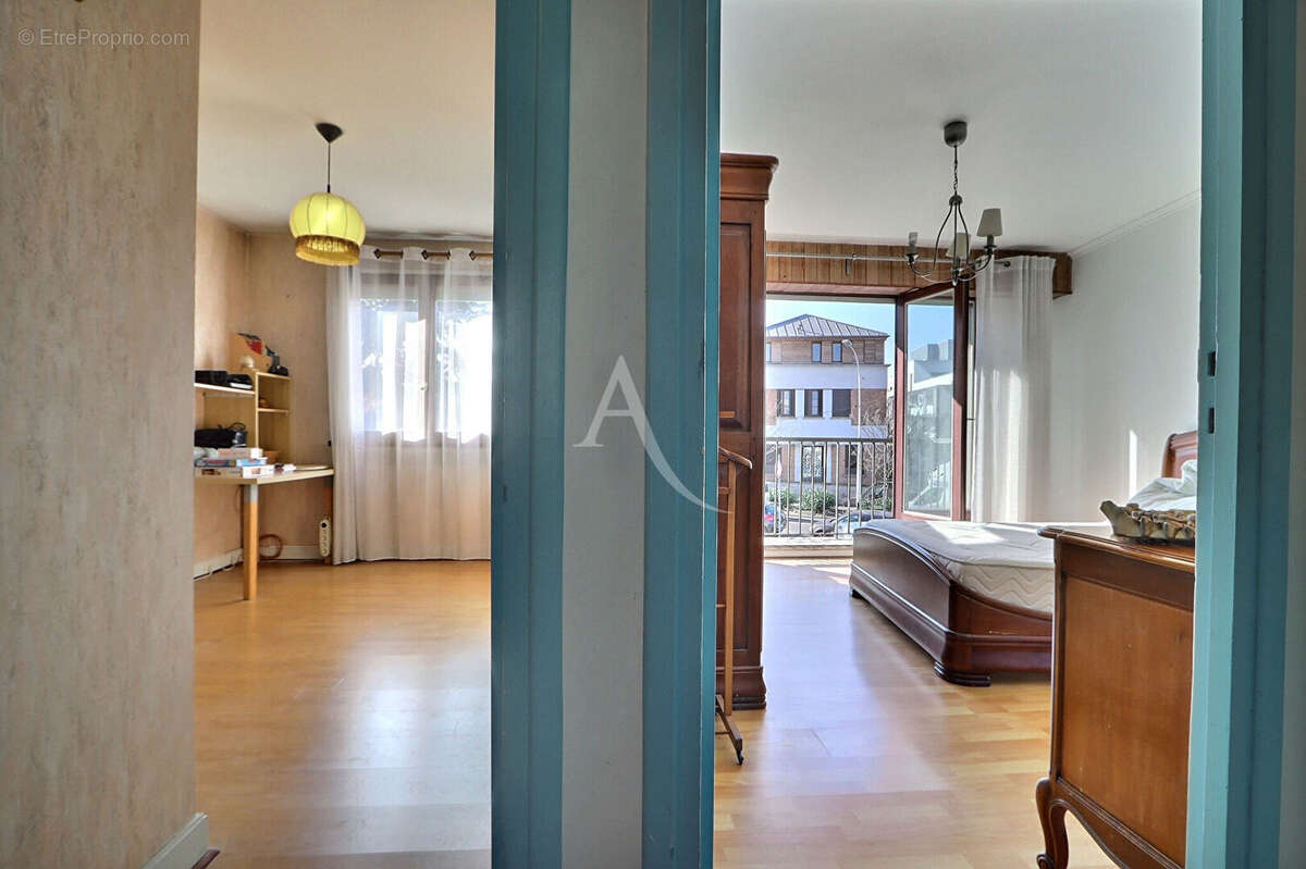 Appartement à AUBERVILLIERS