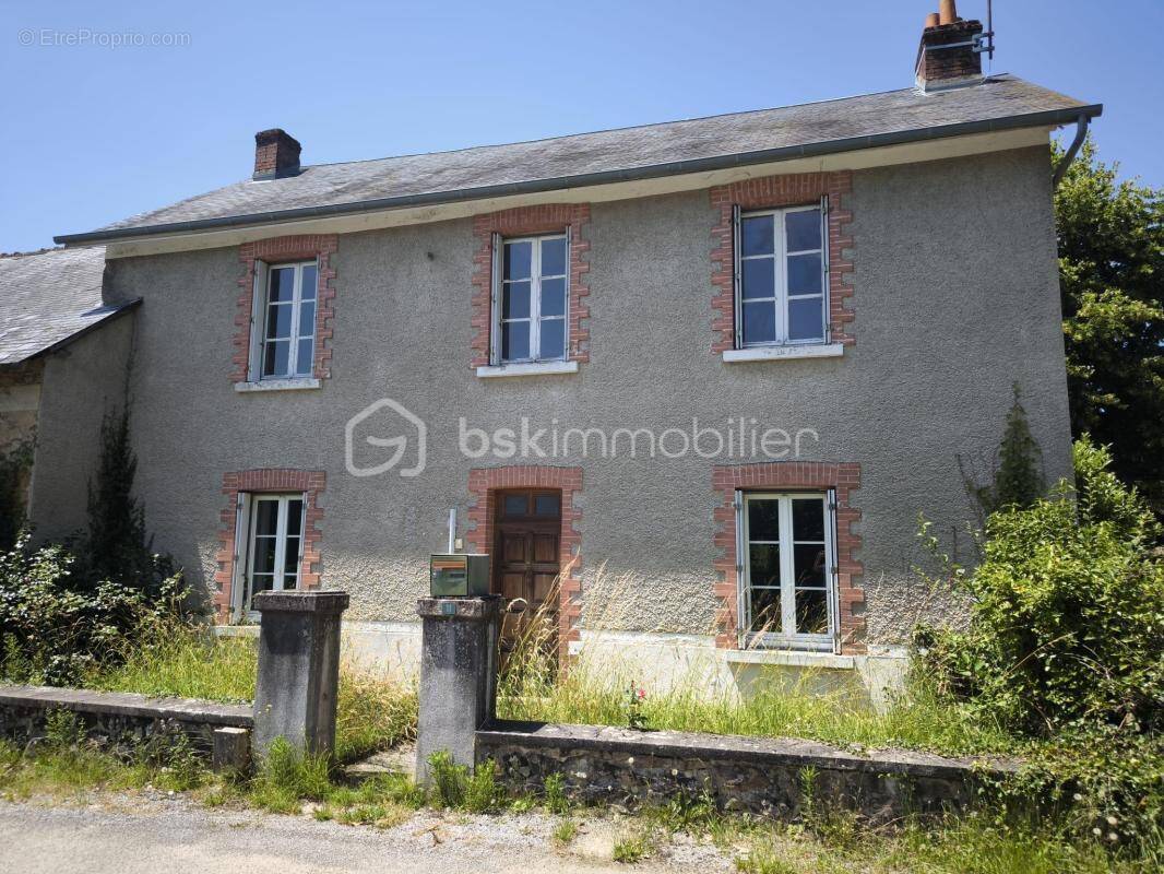 Maison à LA CROISILLE-SUR-BRIANCE