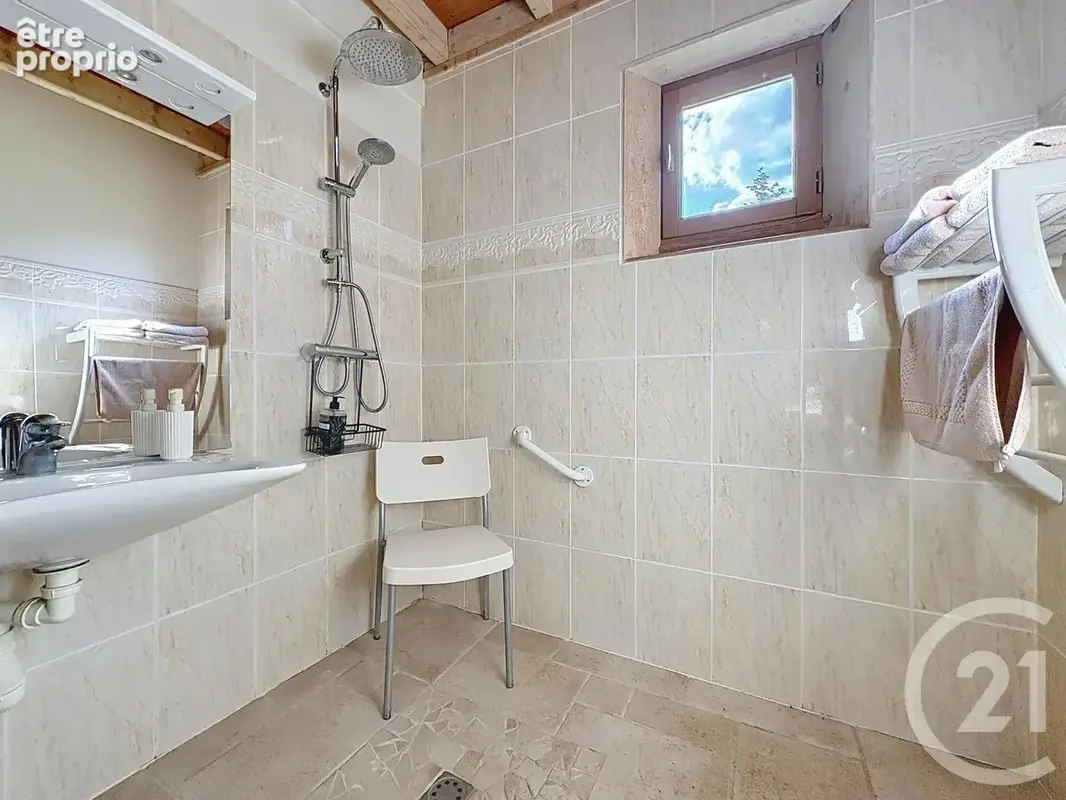 Maison 40 pièces 738 m² à vendre à Estissac (10190) - photo 19