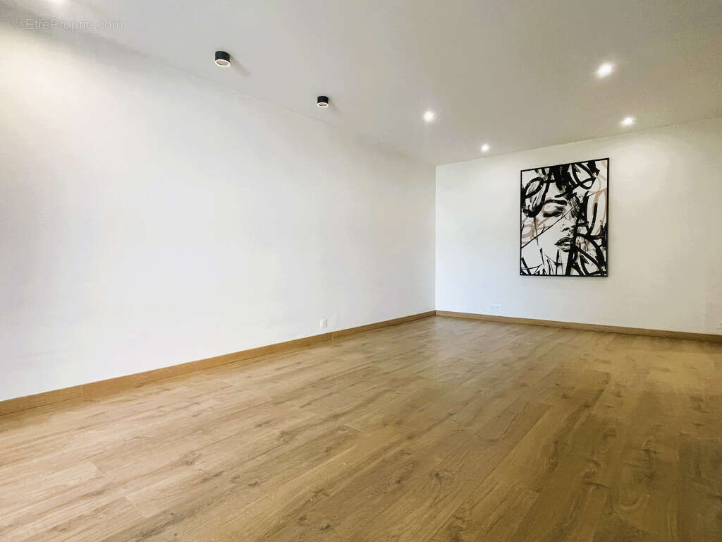 Appartement à GIERES