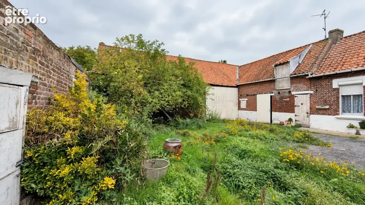 Fermette avec grange, dépendances, cour et jardin - photo 6