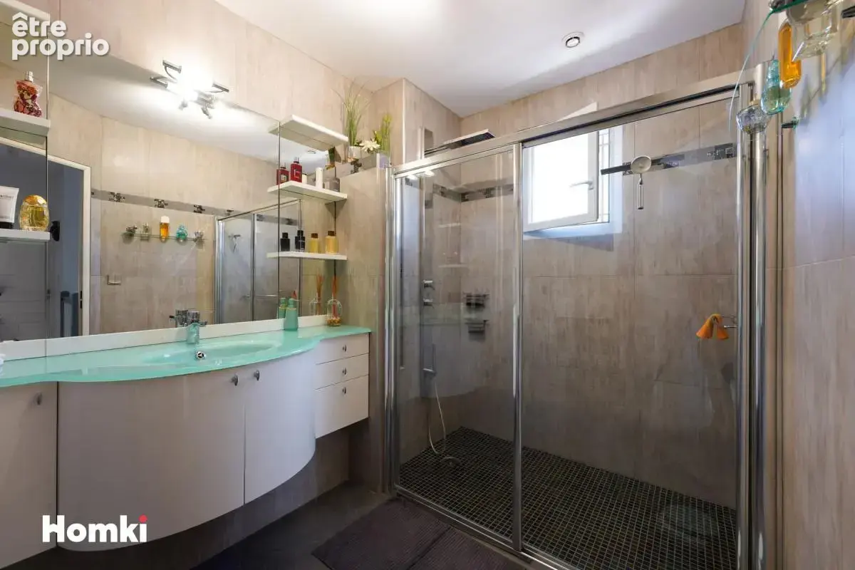Maison/Villa T4 de 106 m² avec piscine à Marseille 13013 - photo 13