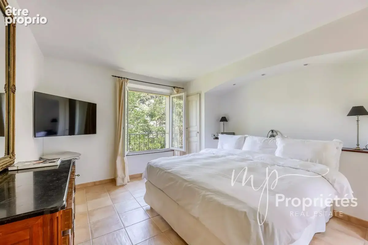 À vendre Villa au Rayol-Canadel-sur-Mer EXCLUSIVITE -– Propriété vue mer , 5 chambres, piscine, plage et village à pied - photo 18