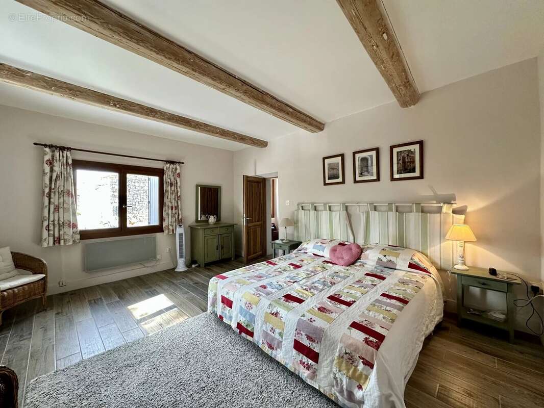 Maison à GARRIGUES-SAINTE-EULALIE