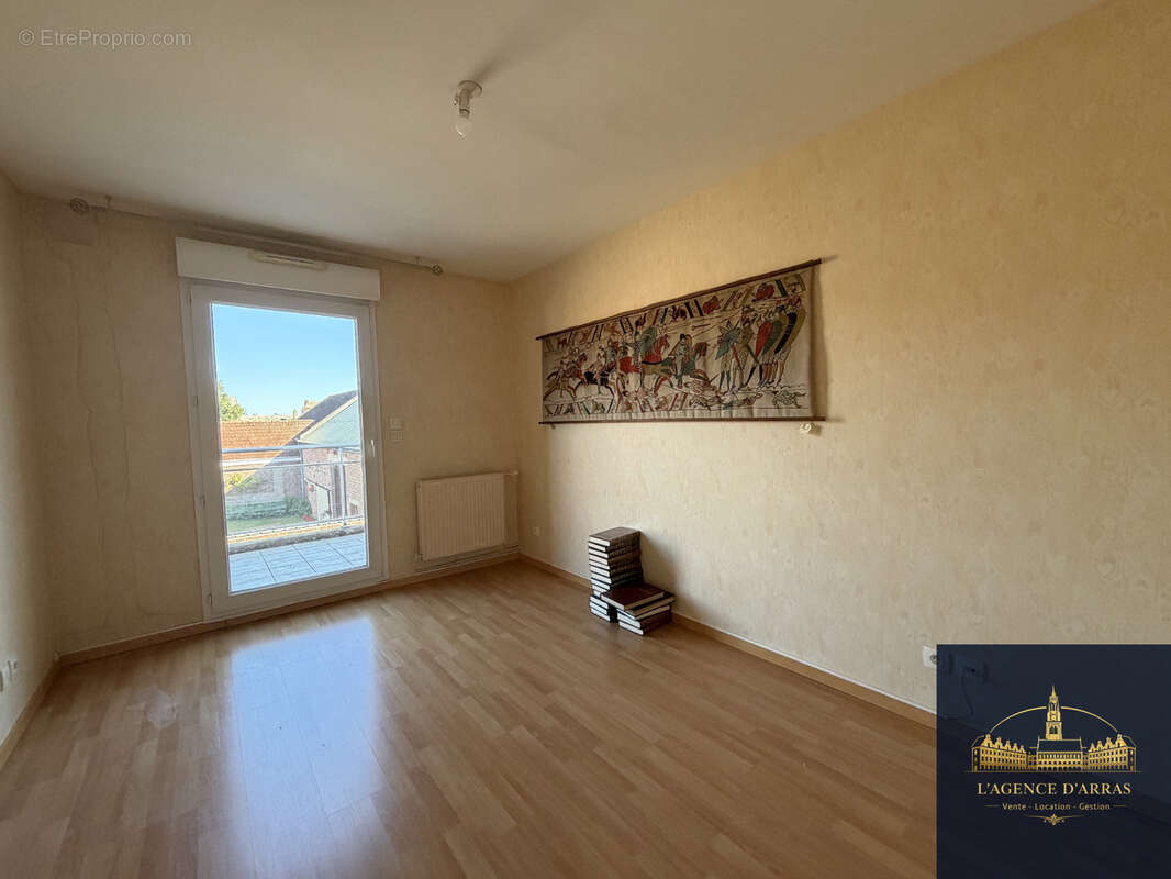 Tilloy lès-Mofflaines   Superbe appartement T3 de 80 m2 avec balcon, terrasse, garage et cave - photo 2