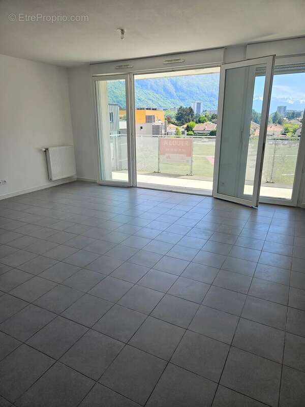 Appartement à SAINT-EGREVE