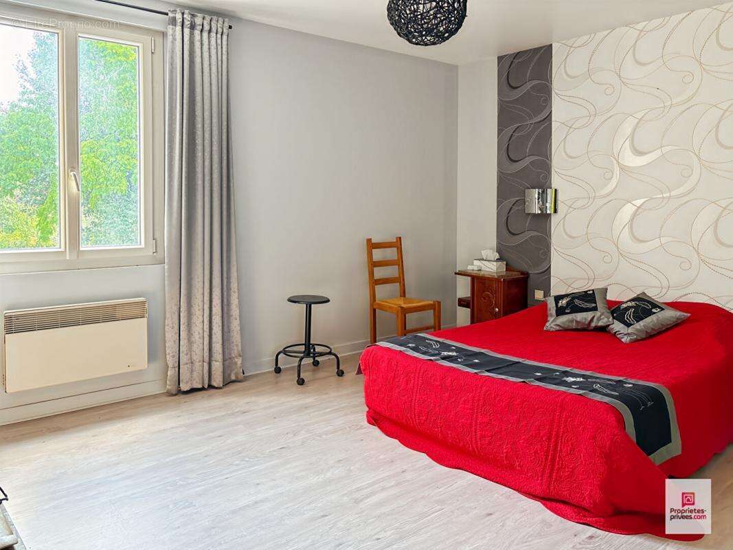 Maison à LA CHAPELLE-D&#039;ALIGNE