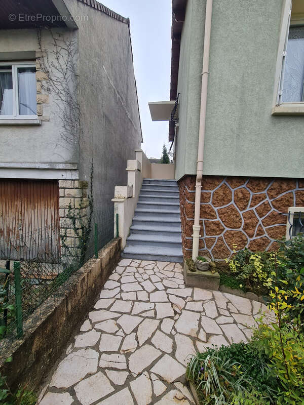 Maison à CHOISY-LE-ROI