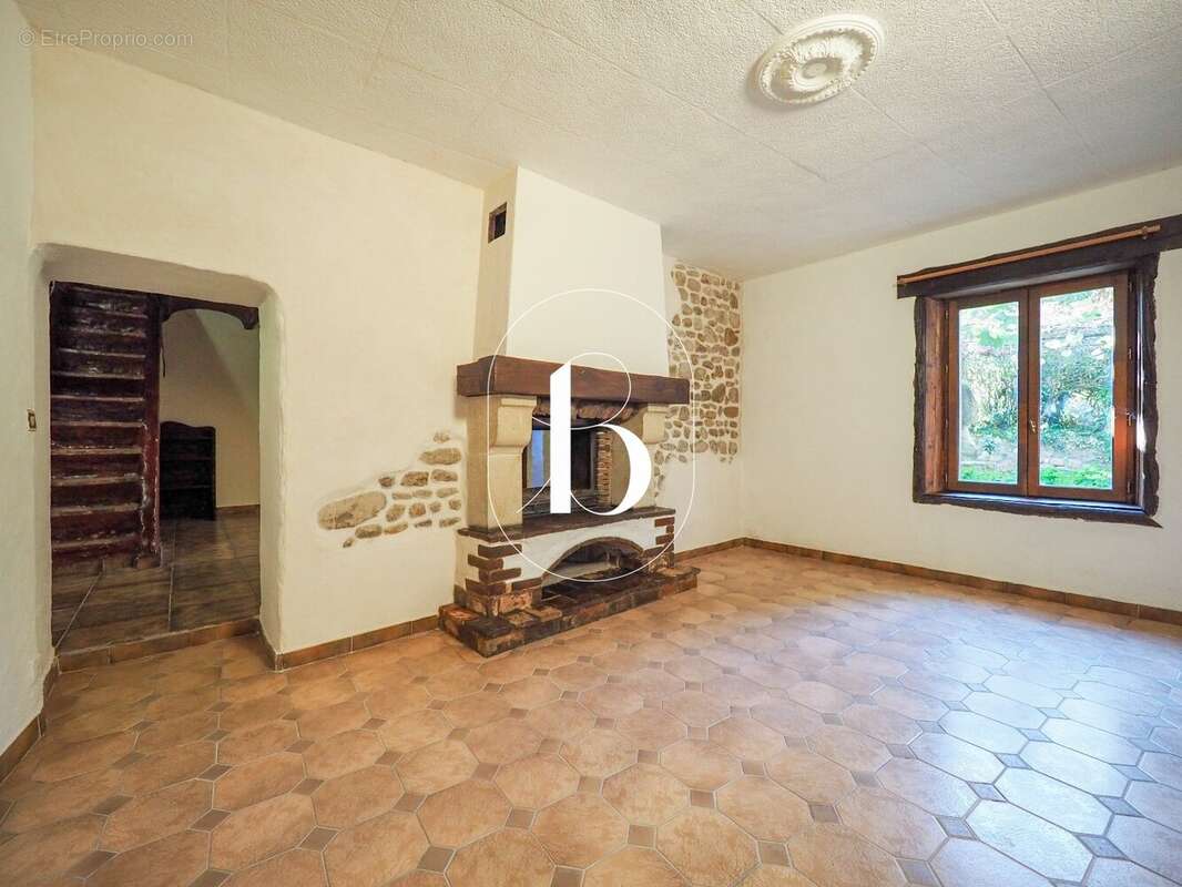 Maison à MOLIERES-SUR-CEZE