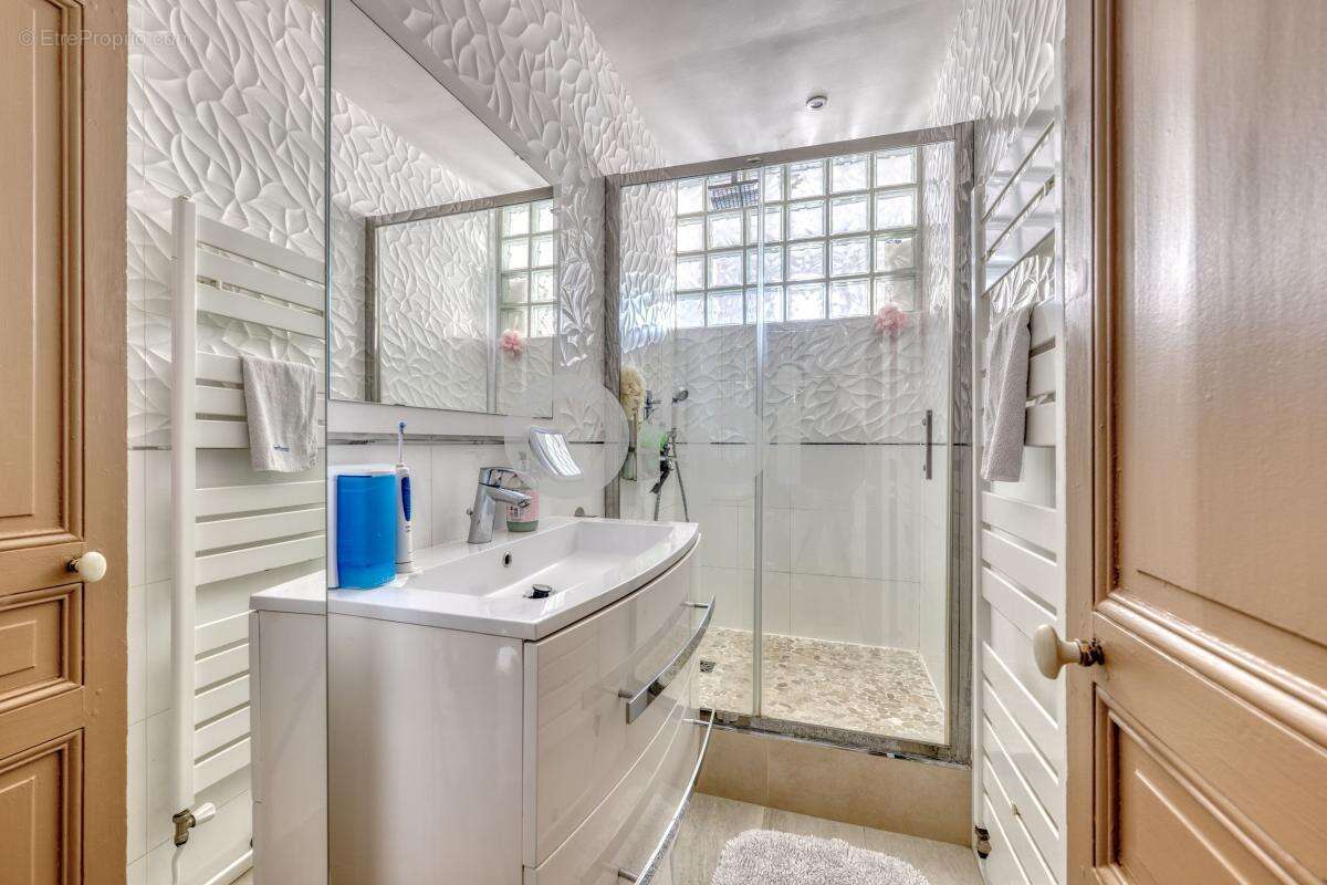 Appartement à LE RAINCY