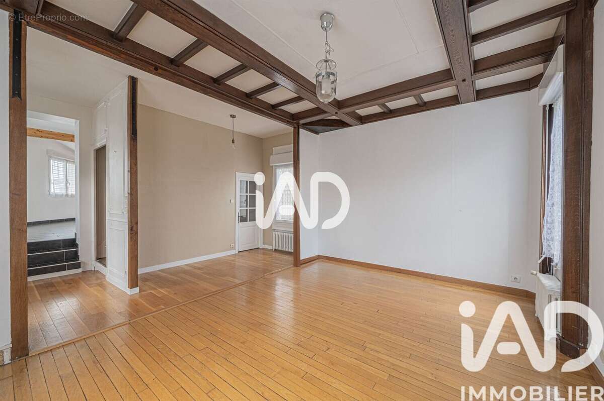 Photo 5 - Maison à VILLEMOMBLE