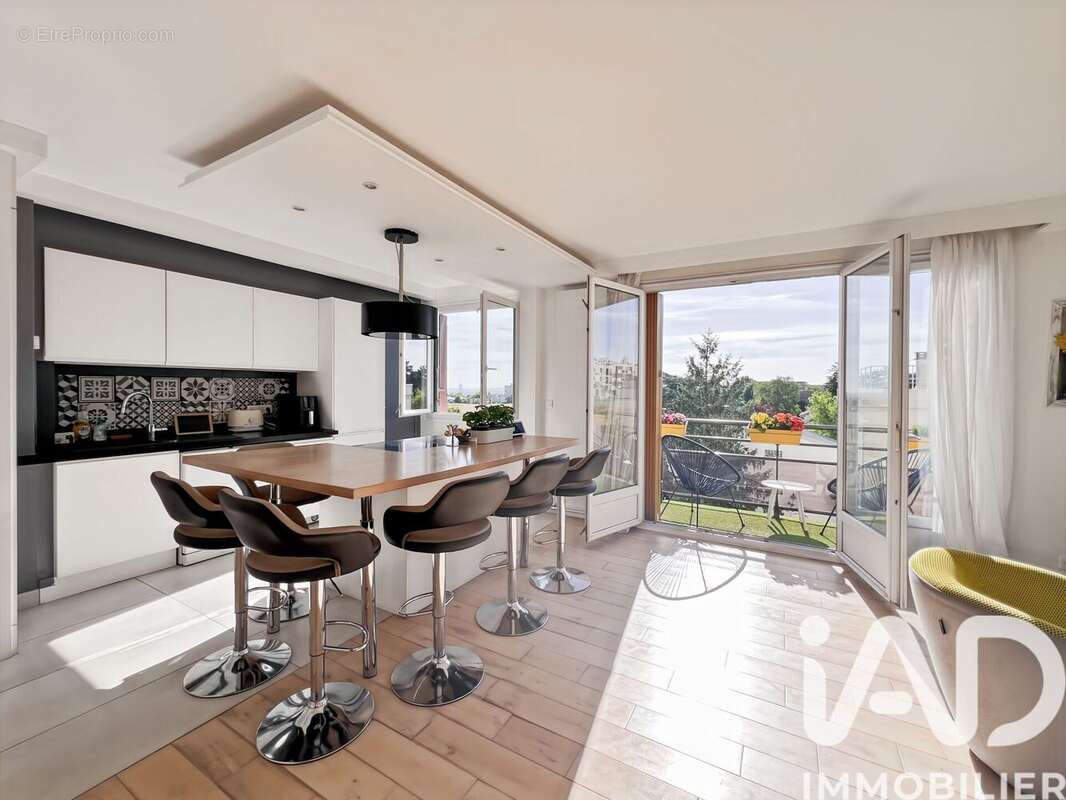 Appartement 77 m² à Saint-Cloud  - photo 6