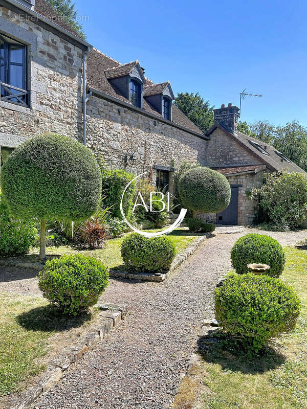 Autre à BAGNOLES-DE-L'ORNE