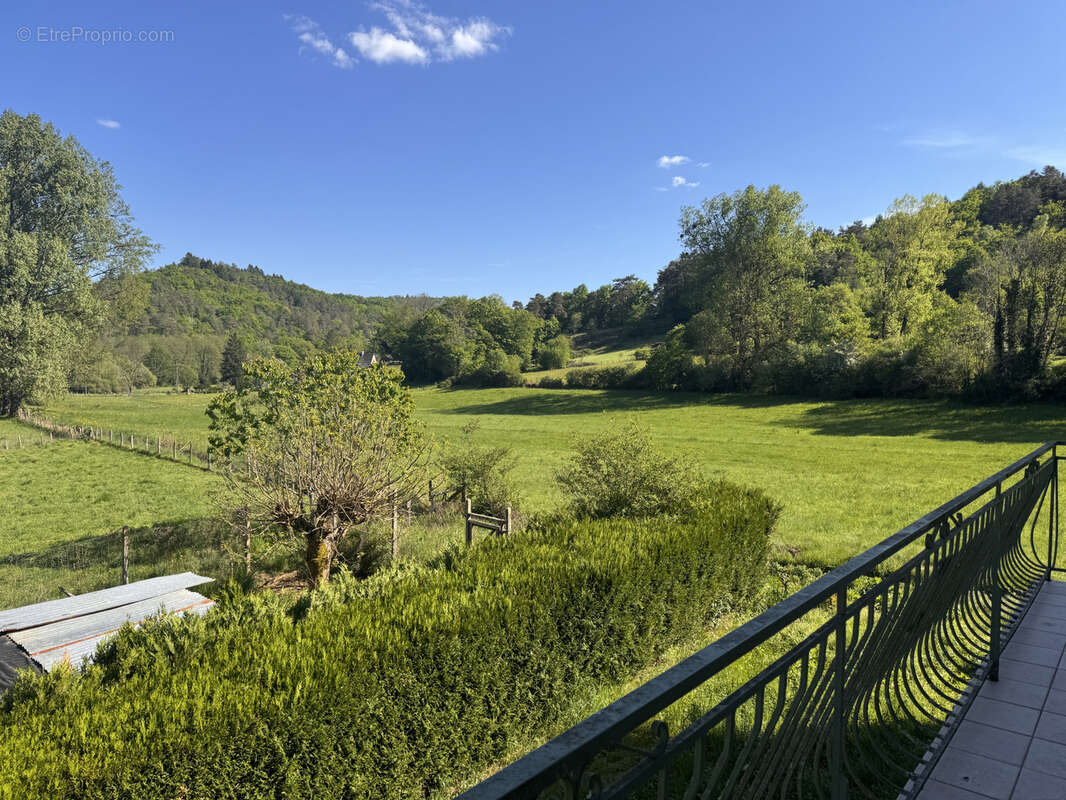 Maison à MONCEAUX-SUR-DORDOGNE