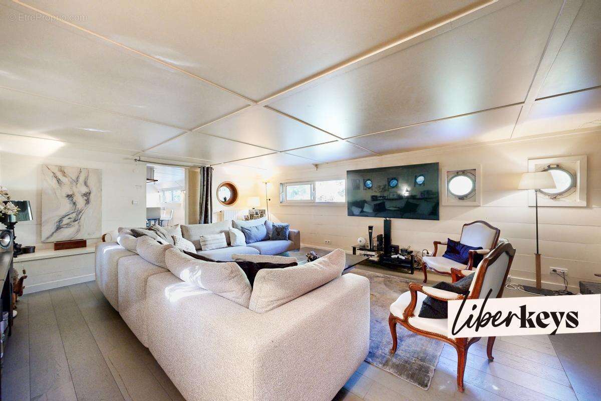 Maison à NEUILLY-SUR-SEINE