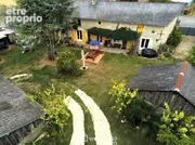 Proche de Monts-sur-Guesnes, dans un hameau, - Maison à SAIRES