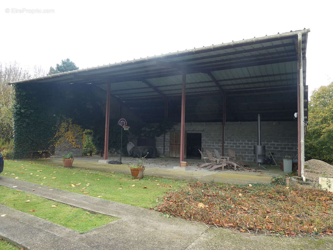 Maison à PONT-L&#039;EVEQUE